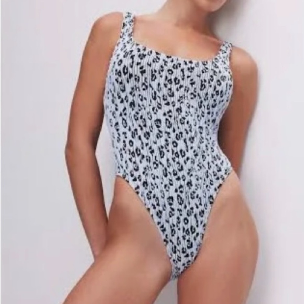 NWT Good American Glass Leopard Swimsuit - Black and Baby Blue Print